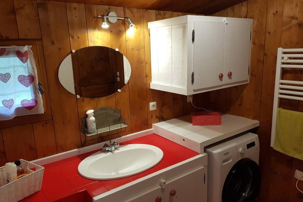 Petit Chalet Savoyard Domancy ภายนอก รูปภาพ